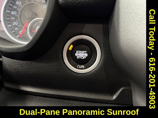 2022 RAM 1500 Laramie Crew Cab 4x4 5'7' Box