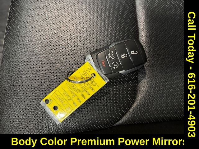 2022 RAM 1500 Laramie Crew Cab 4x4 5'7' Box