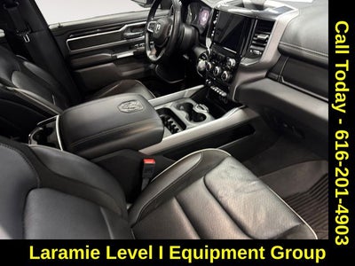 2022 RAM 1500 Laramie Crew Cab 4x4 5'7' Box
