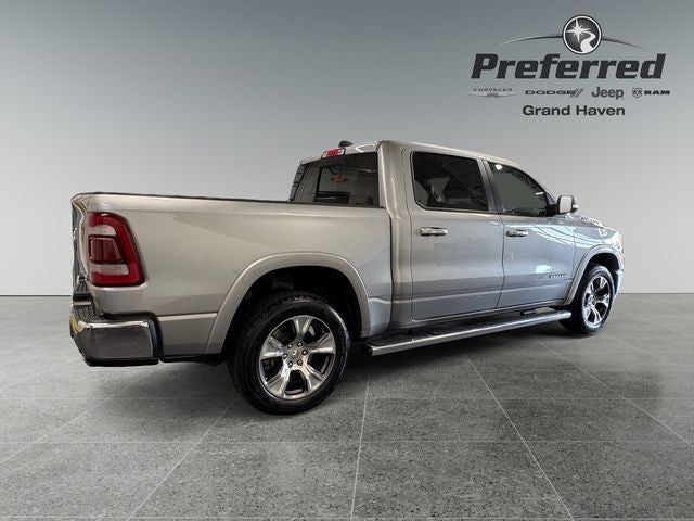 2019 RAM 1500 Laramie Crew Cab 4x4 5'7' Box