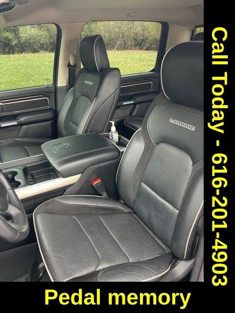 2021 RAM 1500 Laramie Crew Cab 4x4 5'7' Box