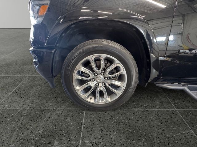 2021 RAM 1500 Laramie 5.7 Liter V8 Hemi Crew Cab 4WD