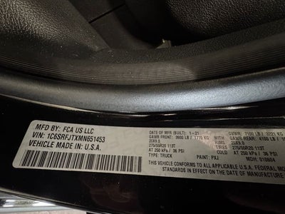 2021 RAM 1500 Laramie 5.7 Liter V8 Hemi Crew Cab 4WD
