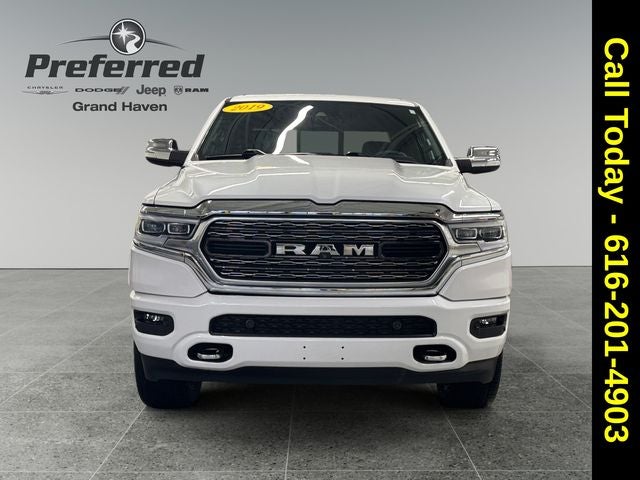 2019 RAM 1500 Limited Crew Cab 4x4 6'4' Box