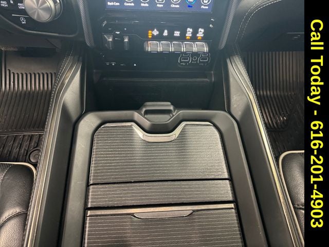 2019 RAM 1500 Limited Crew Cab 4x4 6'4' Box