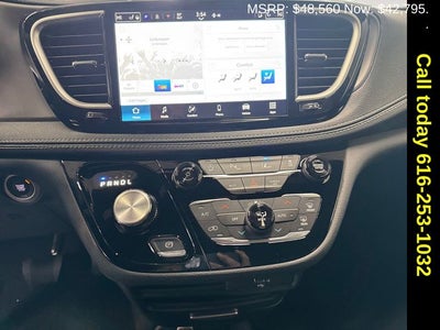 2026 Chrysler Pacifica PACIFICA SELECT