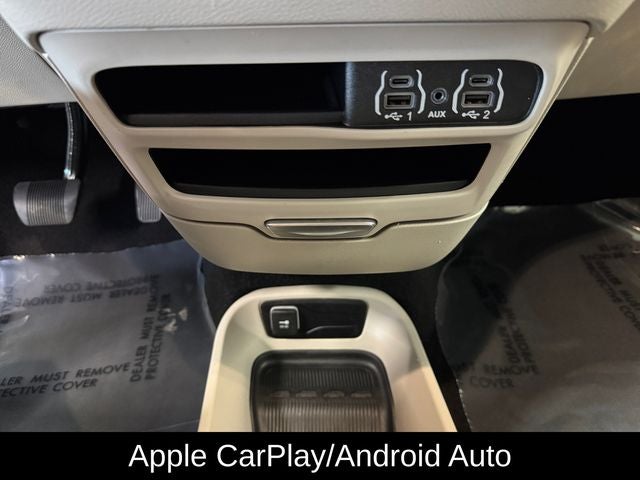 2024 Chrysler Pacifica Touring L 3.6 Liter V6 7 Passenger 3rd Row Seating