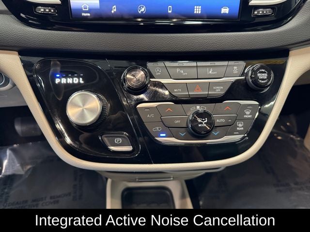 2024 Chrysler Pacifica Touring L 3.6 Liter V6 7 Passenger 3rd Row Seating