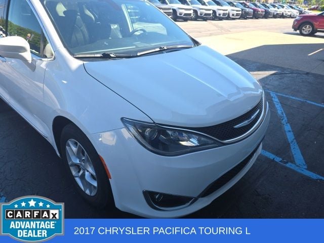 2017 Chrysler Pacifica Touring-L Plus