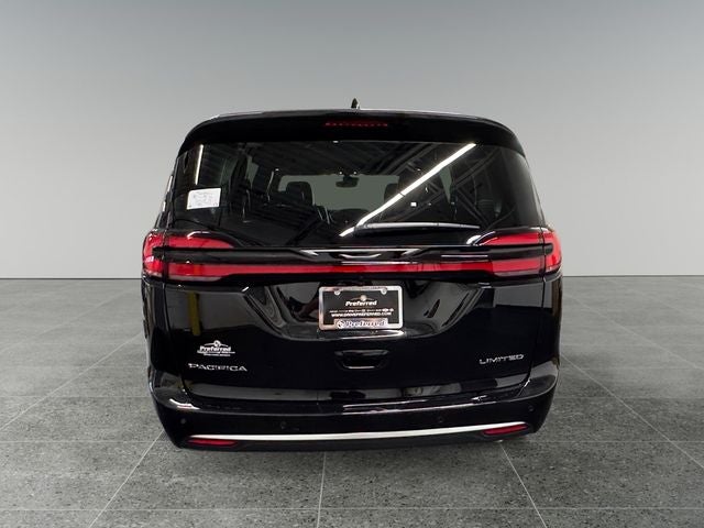 2027 Chrysler Pacifica PACIFICA LIMITED