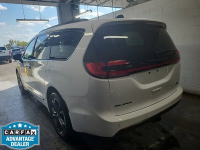 2024 Chrysler Pacifica Touring L 3.6 Liter V6 7 Passenger 3rd Row Seating
