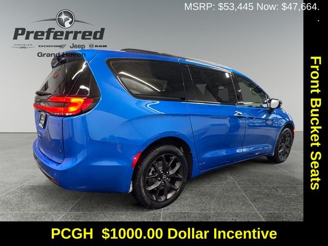 2026 Chrysler Pacifica PACIFICA SELECT AWD