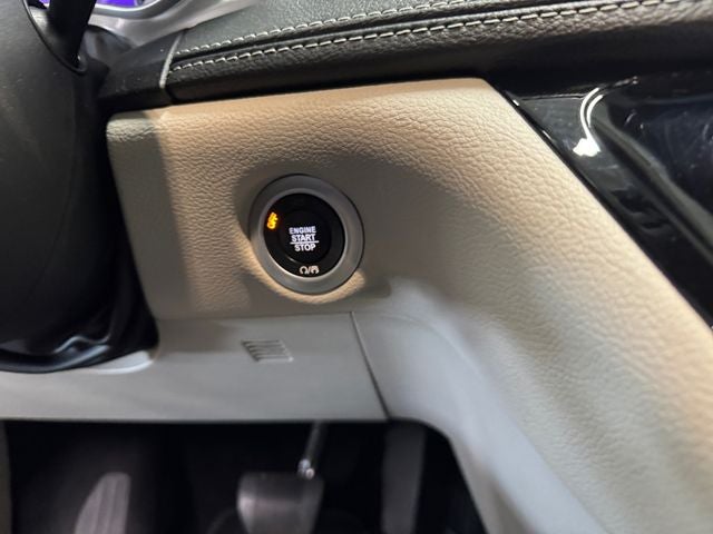 2024 Chrysler Pacifica Touring L 3.6 Liter V6 7 Passenger 3rd Row Seating AWD