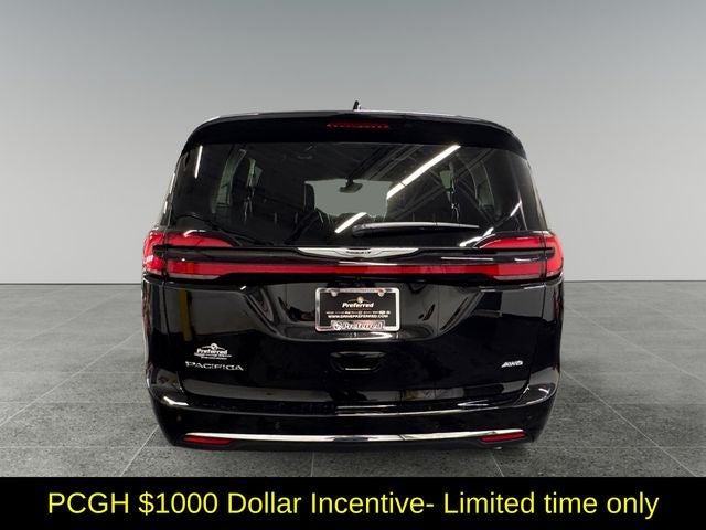 2026 Chrysler Pacifica PACIFICA SELECT AWD