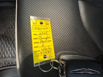 2025 Chrysler Pacifica Limited AWD