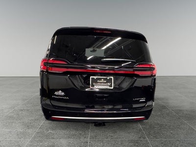 2027 Chrysler Pacifica PACIFICA LIMITED AWD