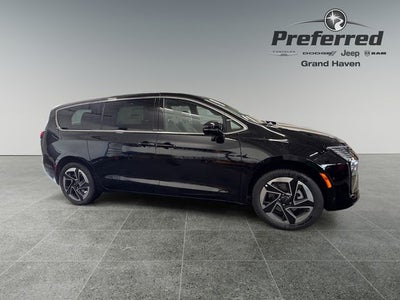 2027 Chrysler Pacifica PACIFICA LIMITED AWD