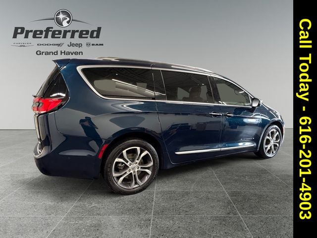 2022 Chrysler Pacifica Pinnacle AWD