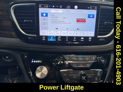 2022 Chrysler Pacifica Pinnacle AWD