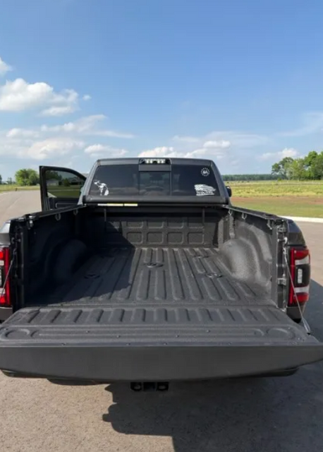 2021 RAM 3500 Big Horn 6.4 Liter V8 Crew Cab 4WD