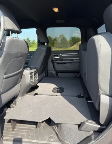 2021 RAM 3500 Big Horn 6.4 Liter V8 Crew Cab 4WD