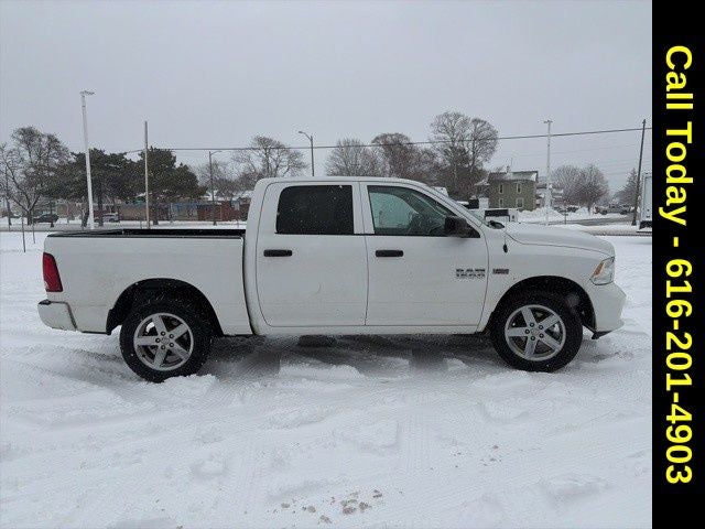 2018 RAM 1500 Express Crew Cab 4x4 5'7' Box