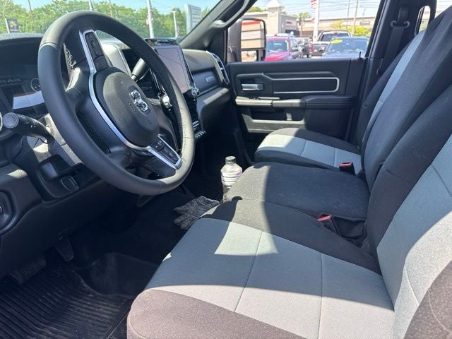 2025 RAM 2500 Big Horn 6.4 Liter V8 Crew Cab 4WD