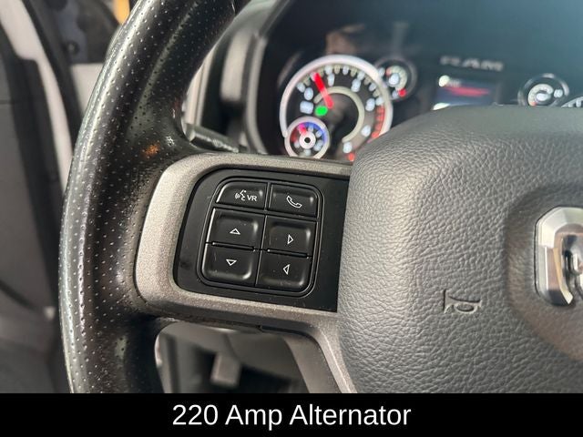 2022 RAM 2500 Tradesman Crew Cab 4x4 8' Box