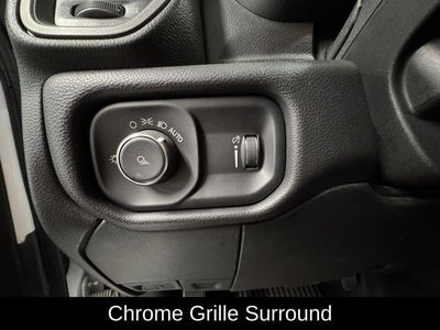 2022 RAM 2500 Tradesman Crew Cab 4x4 8' Box