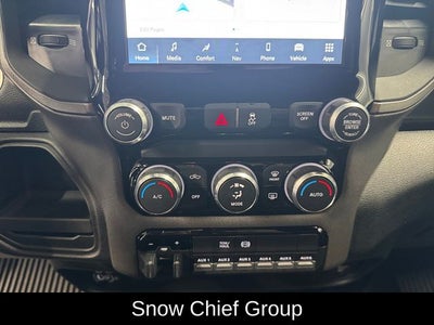 2022 RAM 2500 Tradesman Crew Cab 4x4 8' Box