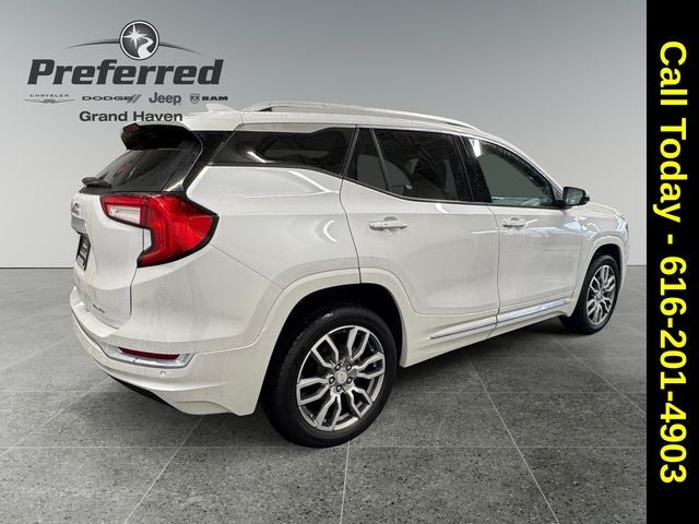2024 GMC Terrain AWD Denali