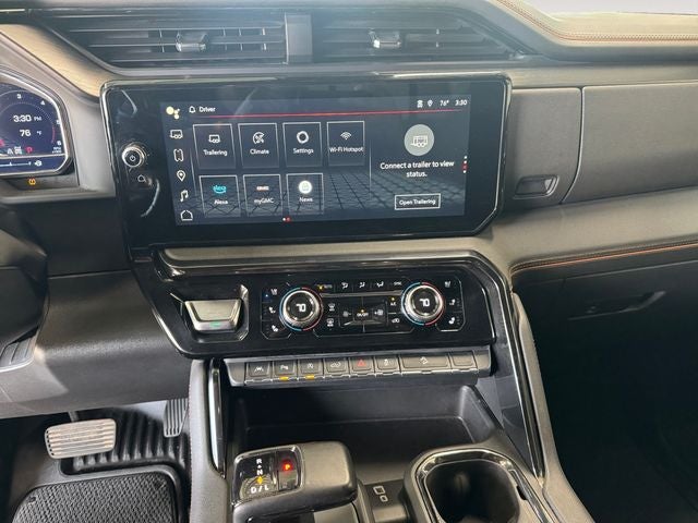 2024 GMC Sierra 1500 4WD Crew Cab Short Box AT4