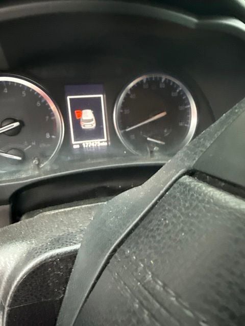 2019 Toyota Highlander XLE 3.5 Liter V6 AWD 3rd Row Seating