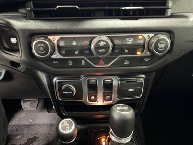 2027 Jeep Wrangler WRANGLER 2-DOOR SPORT S