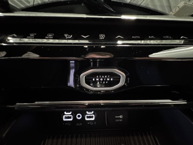 2027 Jeep Grand Cherokee Laredo Altitude
