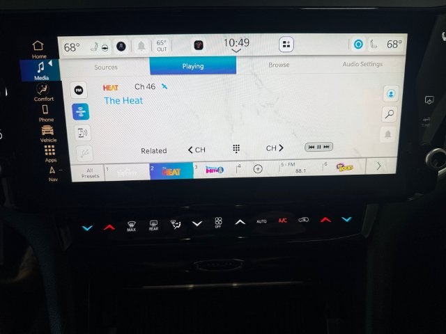 2027 Jeep Grand Cherokee Laredo Altitude