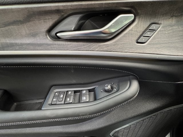 2027 Jeep Grand Cherokee GRAND CHEROKEE LIMITED RESERVE 4X4