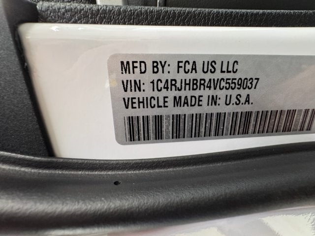 2027 Jeep Grand Cherokee GRAND CHEROKEE LIMITED RESERVE 4X4