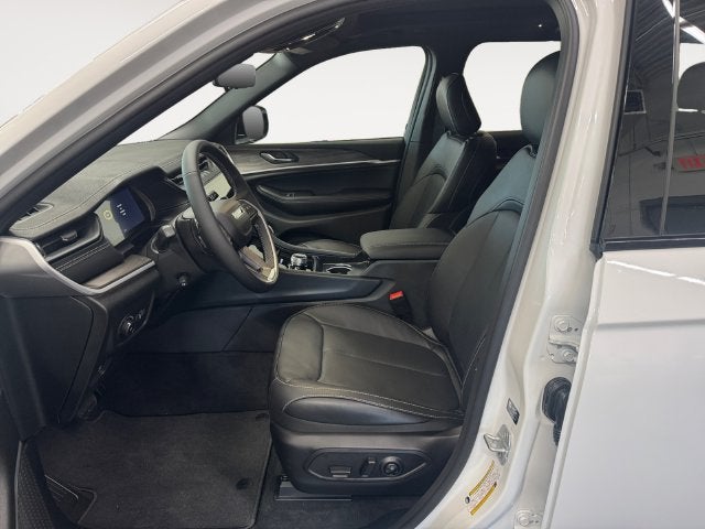 2027 Jeep Grand Cherokee GRAND CHEROKEE LIMITED RESERVE 4X4