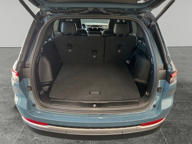 2027 Jeep Grand Cherokee GRAND CHEROKEE LIMITED 4X4