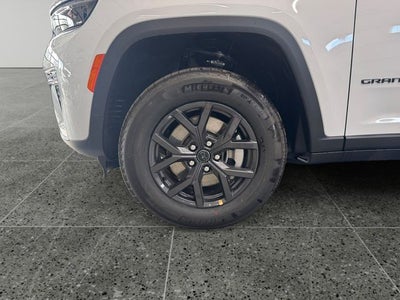 2027 Jeep Grand Cherokee GRAND CHEROKEE L LAREDO ALTITUDE 4X4