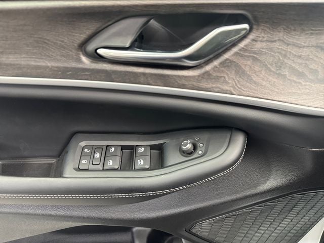 2027 Jeep Grand Cherokee GRAND CHEROKEE L LAREDO ALTITUDE 4X4