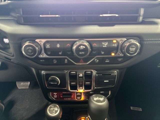 2027 Jeep Wrangler WRANGLER 4-DOOR RUBICON X