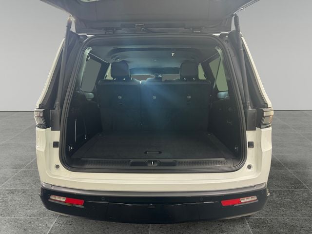 2026 Jeep Grand Wagoneer GRAND WAGONEER L LIMITED ALTITUDE 4X4