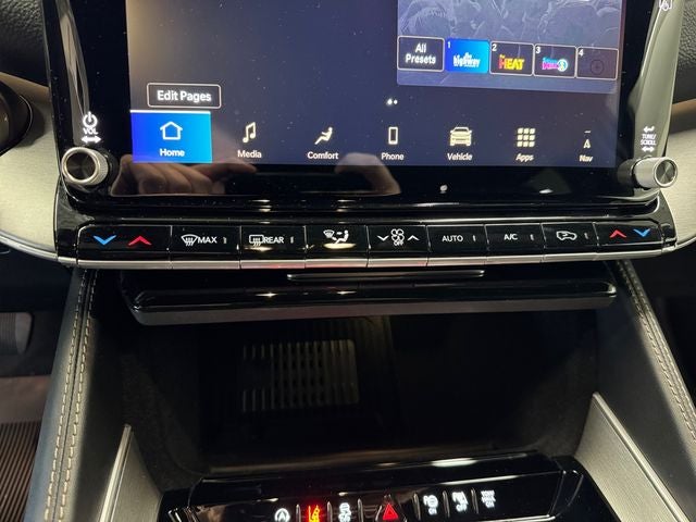 2026 Jeep Grand Wagoneer GRAND WAGONEER UPLAND 4X4