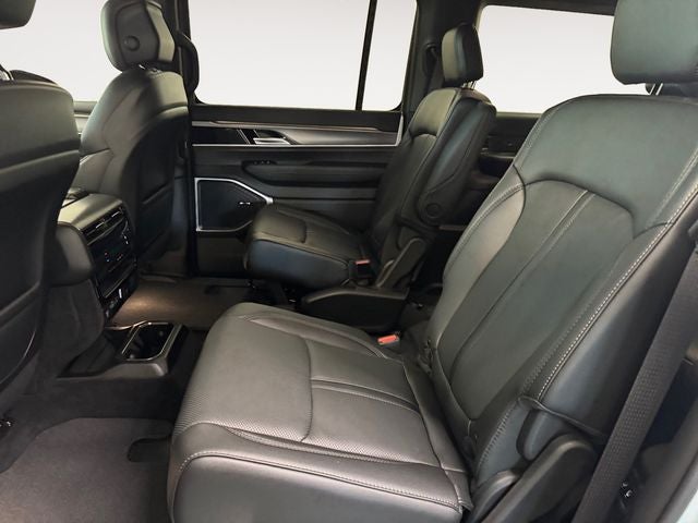 2026 Jeep Grand Wagoneer GRAND WAGONEER UPLAND 4X4