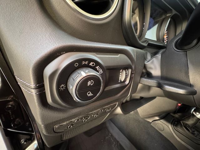 2026 Jeep Gladiator GLADIATOR REWIND 4X4