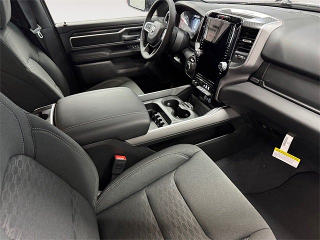 2025 RAM Ram 1500 RAM 1500 LONE STAR CREW CAB 4X4 5'7' BOX