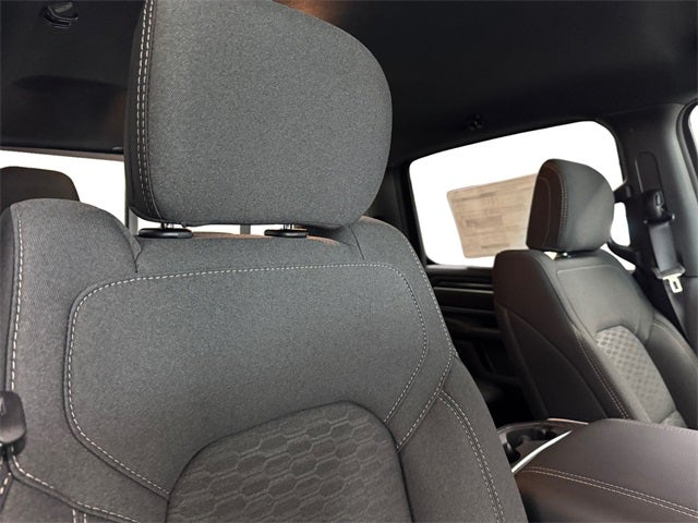 2025 RAM Ram 1500 RAM 1500 BIG HORN CREW CAB 4X4 5'7' BOX