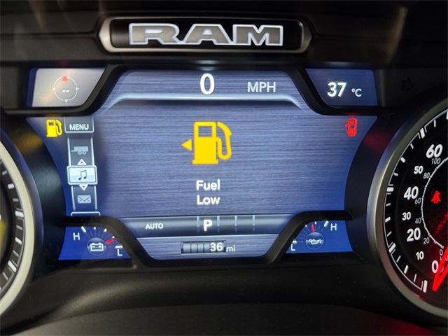 2025 RAM Ram 1500 RAM 1500 LONE STAR CREW CAB 4X4 5'7' BOX